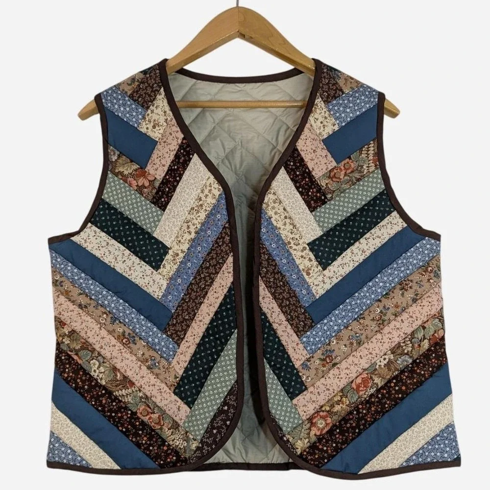 Vintage Handmade Quilted Patchwork Calico Vest Cottagecore Large